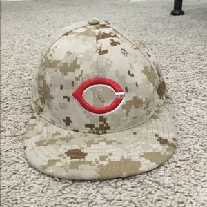 Cincinnati Reds brown camo hat, flat bill
